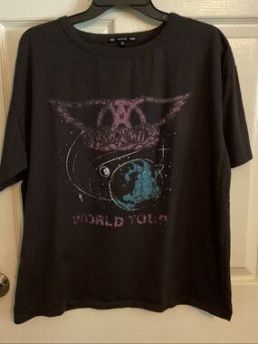 Aerosmith Black Short Sleeve World Tour Graphic Tee